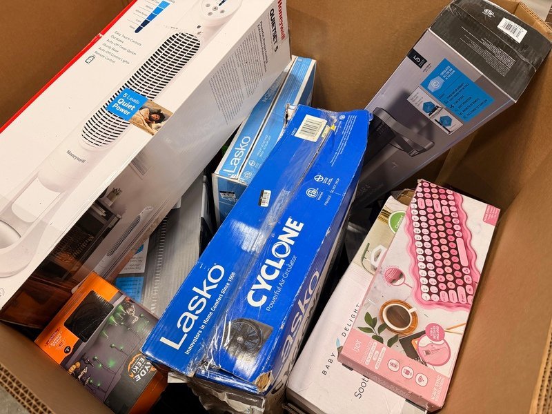 Target Electronics Pallet - Image 3