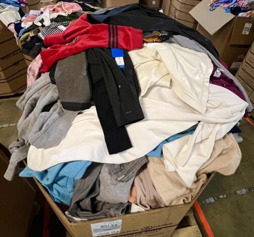 Name-Brand Clothes Pallet - Image 6