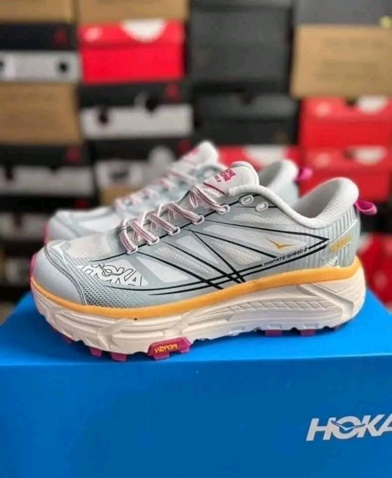 HOKA shoes pallets available - Image 9