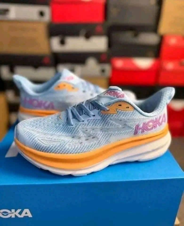 HOKA shoes pallets available - Image 2