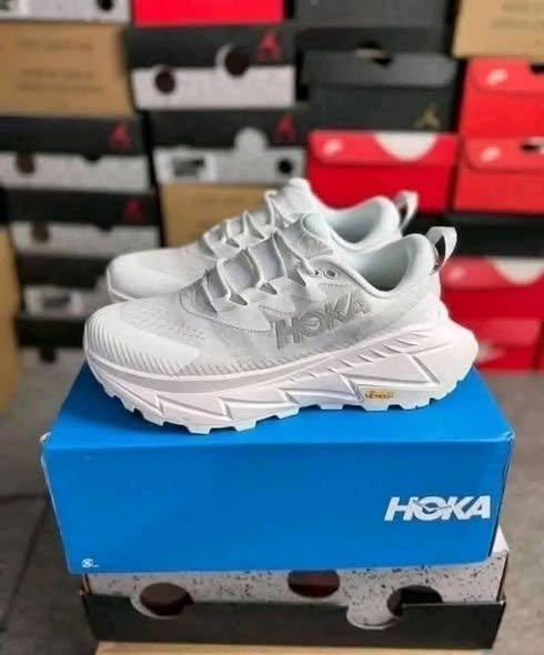 HOKA shoes pallets available