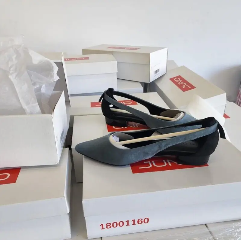 Female Shoes Pallets - Image 2